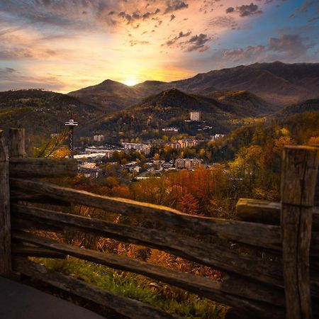 Brentwood, Resort Pool, 1089 Of Free Attraction Tickets For Each Paid Day, Dollywood And More! Pigeon Forge Extérieur photo