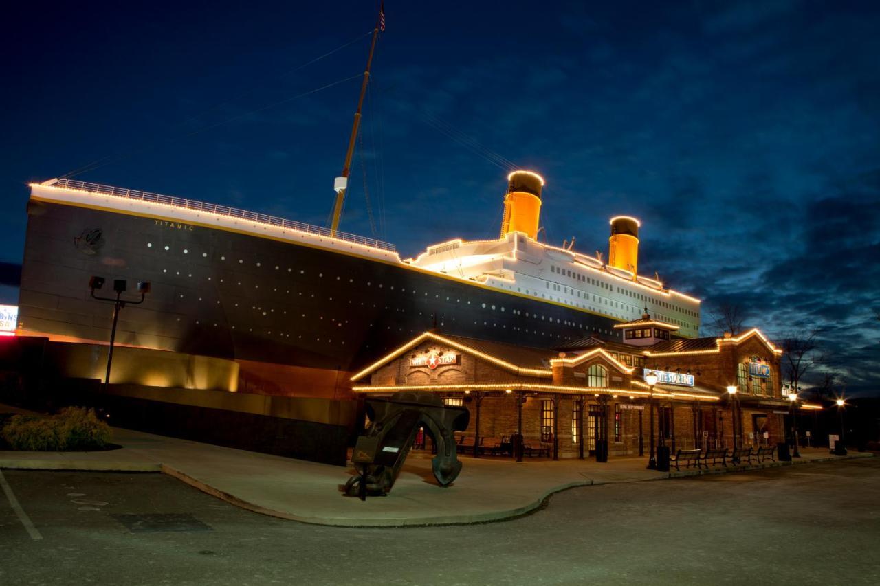 Brentwood, Resort Pool, 1089 Of Free Attraction Tickets For Each Paid Day, Dollywood And More! Pigeon Forge Extérieur photo